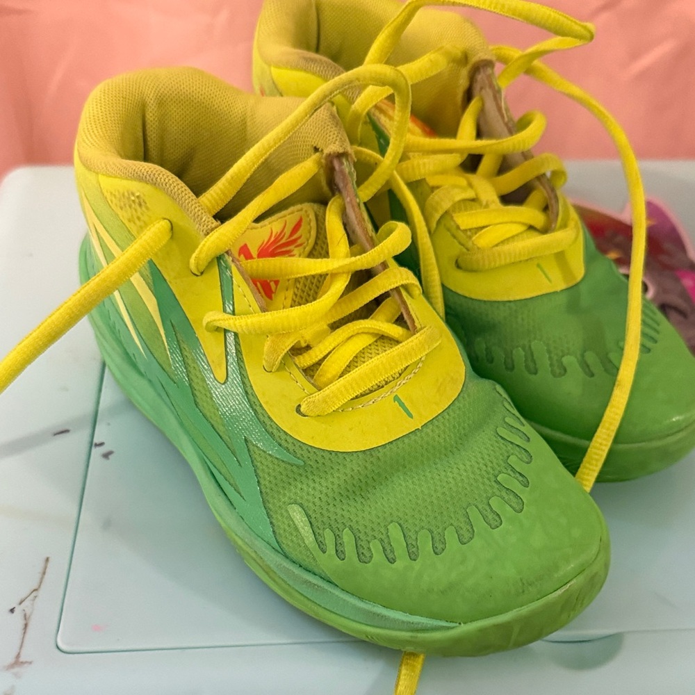 Puma Kids Sneakers in Green and Yellow